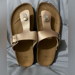 Gold / leather sandals 7/8